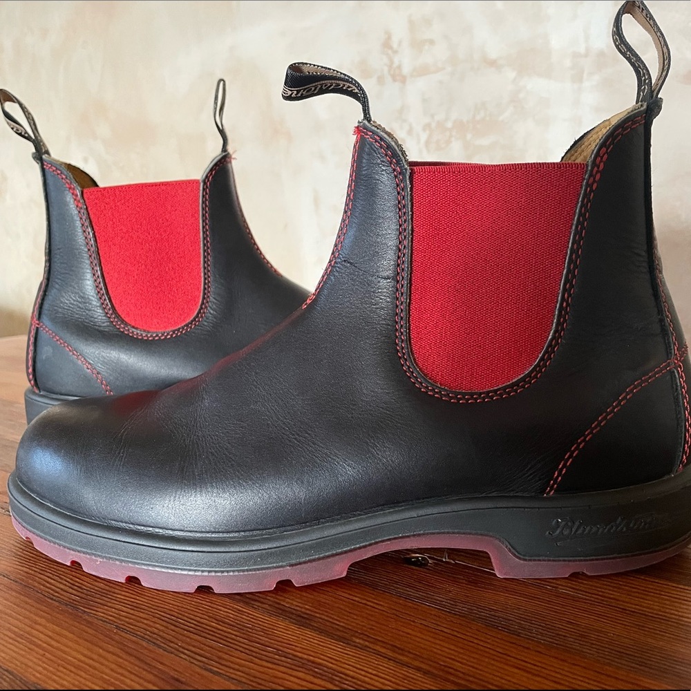 Red & Black Blundstones *gently worn